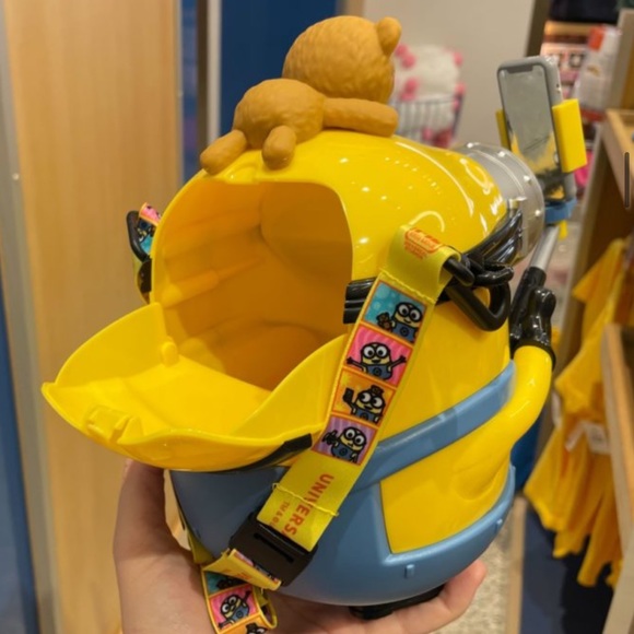 Universal Studios Minion Selfie Bob & Tim Collectible Popcorn Bucket NWT - Picture 4 of 8